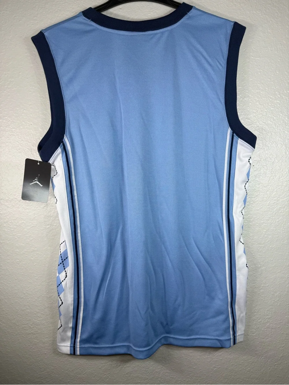 North Carolina tar heels basketball jersey Size XL Jordan Navy Blue Vneck